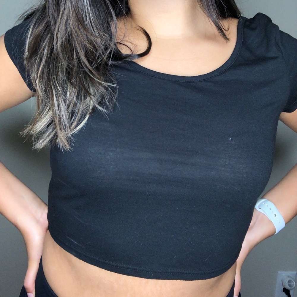 Black crop top